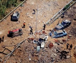 Locandina: La nostra storia. Sessant’anni dell’Italia e del mondo attraverso le foto dell’Espresso